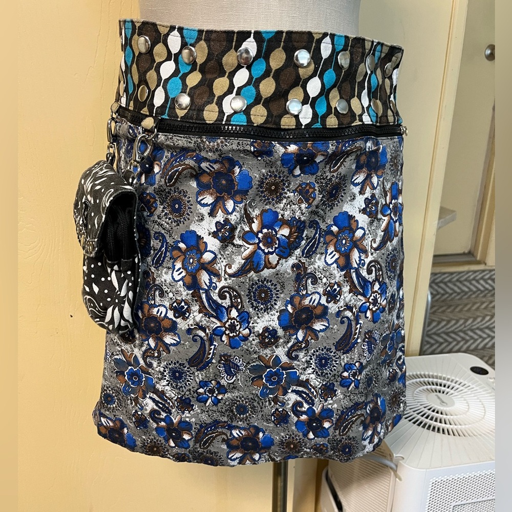 Zand Amsterdam skirt w/ detachable waist bag - reversible